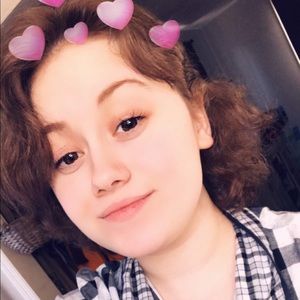 Meet your Posher, Rebecca